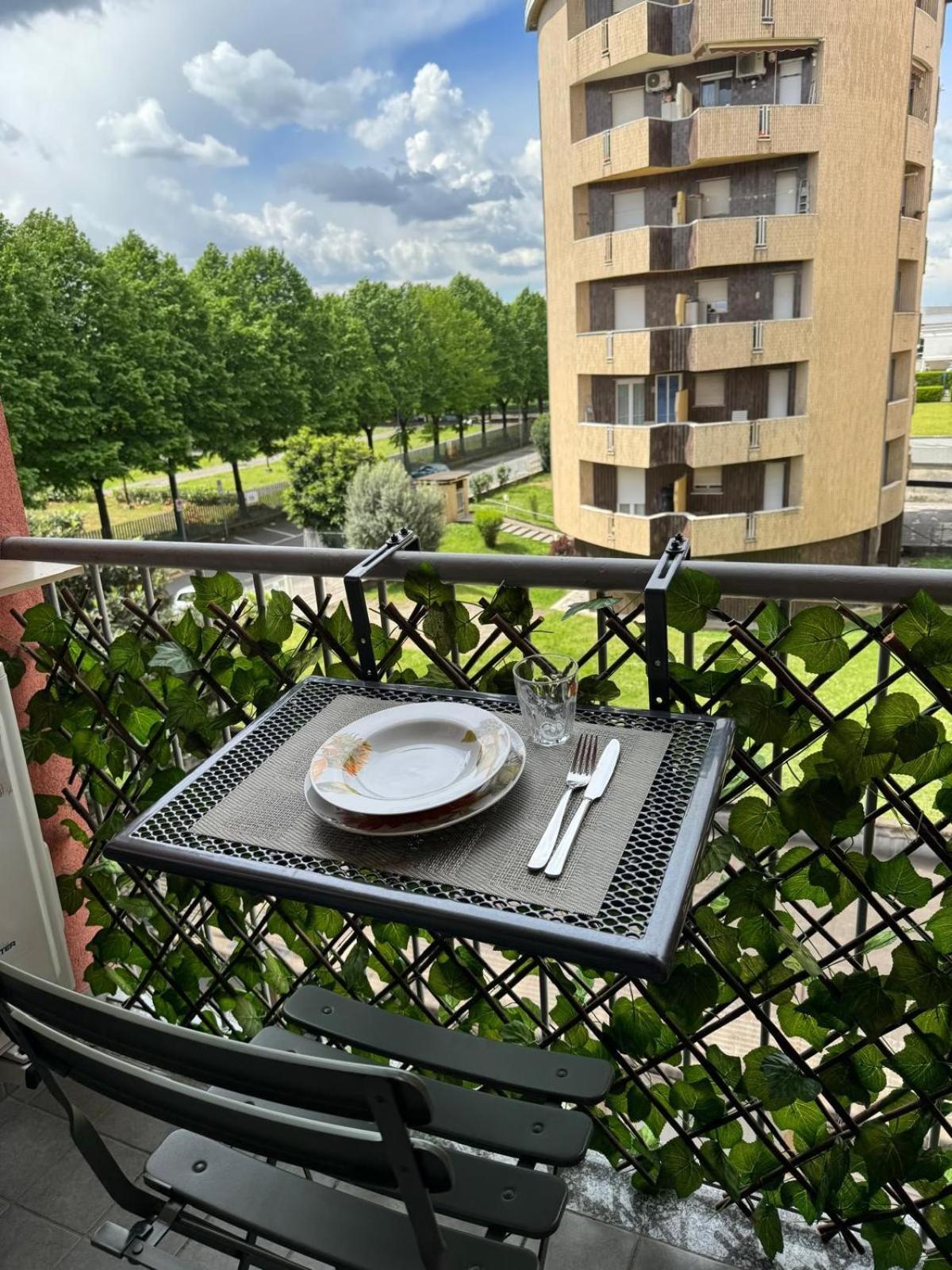 Apartmán La Casa Di Ambra Limbiate Exteriér fotografie