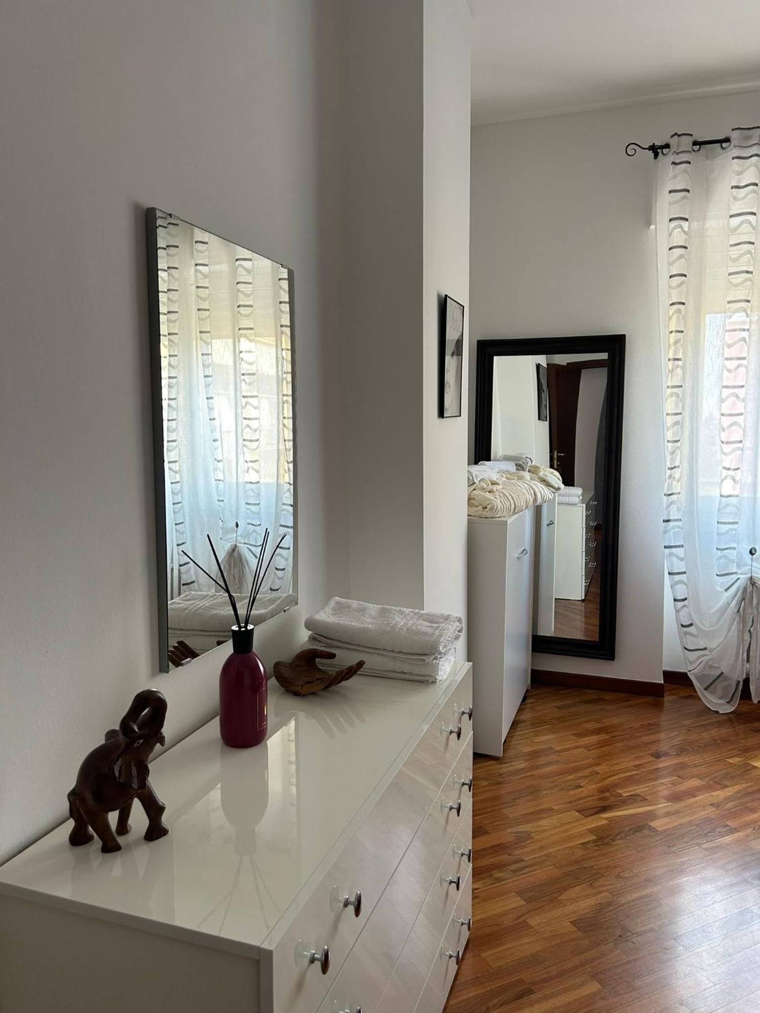 Apartmán La Casa Di Ambra Limbiate Exteriér fotografie